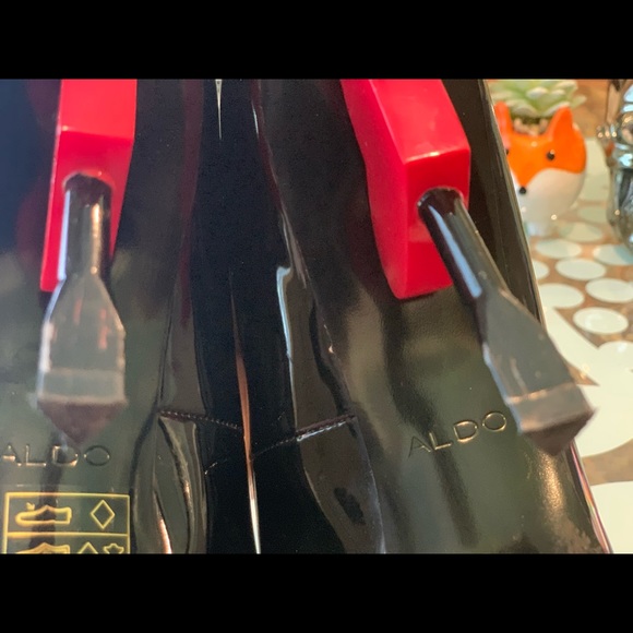 Special Addition Cupid Heels - Picture 3 of 4